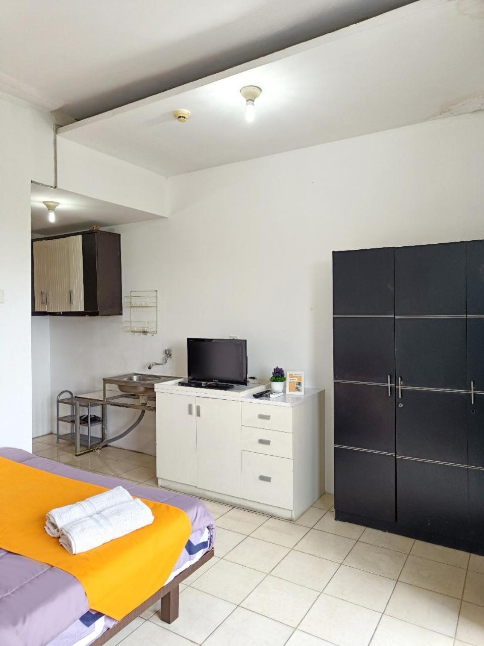 Cozy Studio Room Apartemen Centro City By Nusalink Джакарта Екстериор снимка